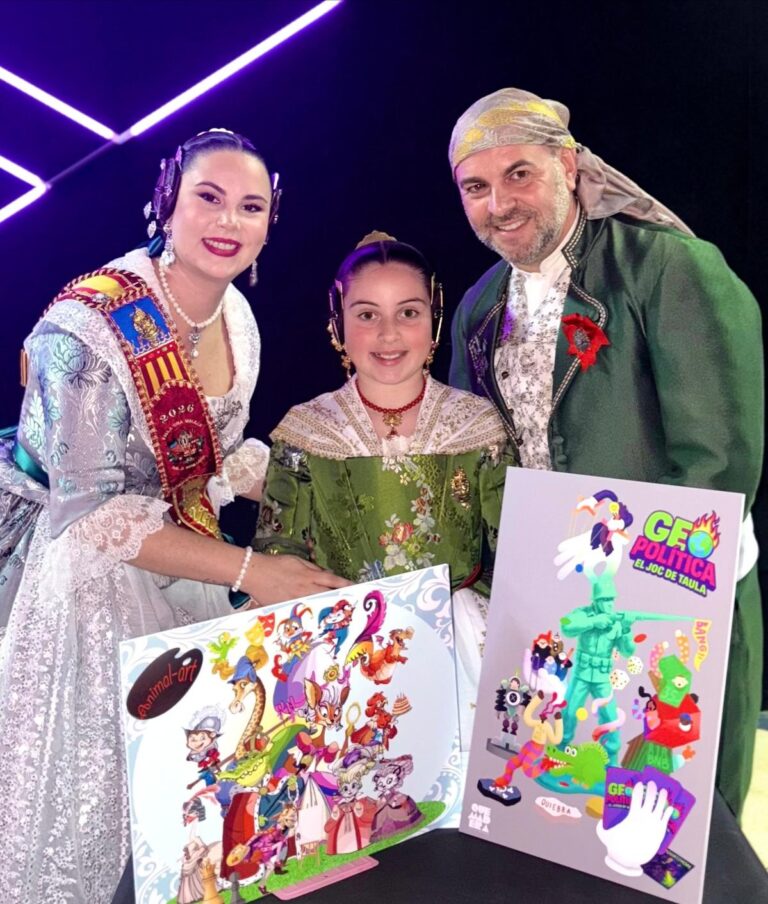 Presentación bocetos Agrupación