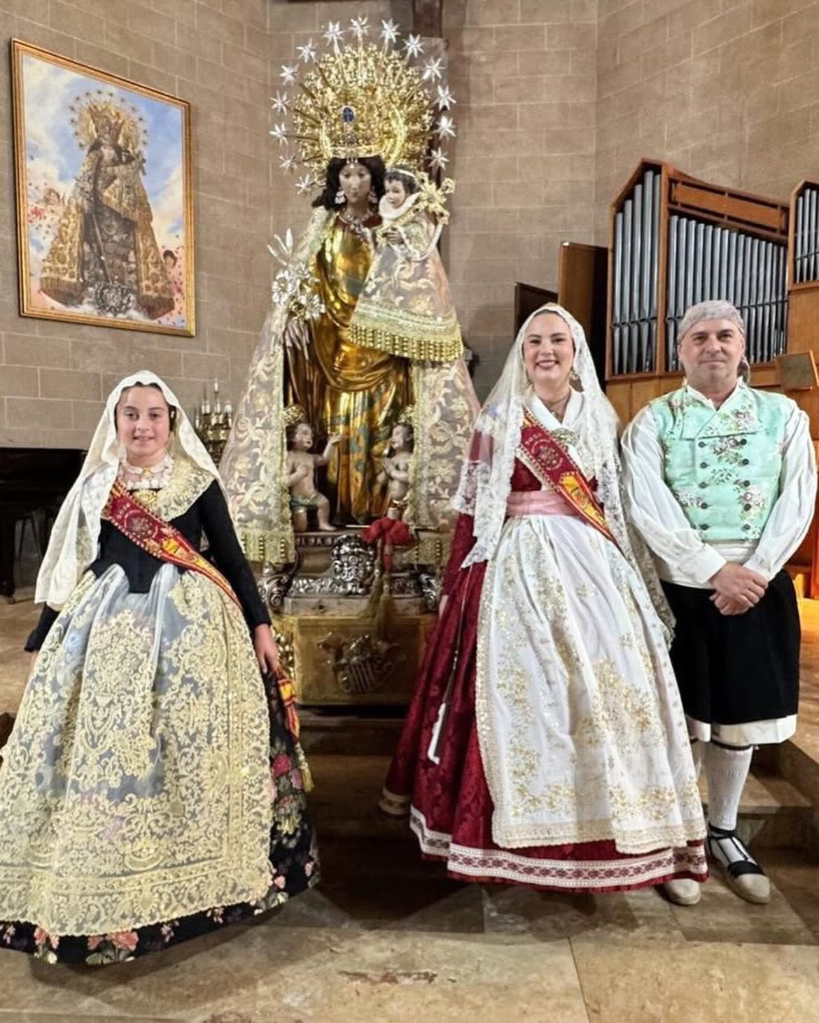 Besamanos Virgen 2026